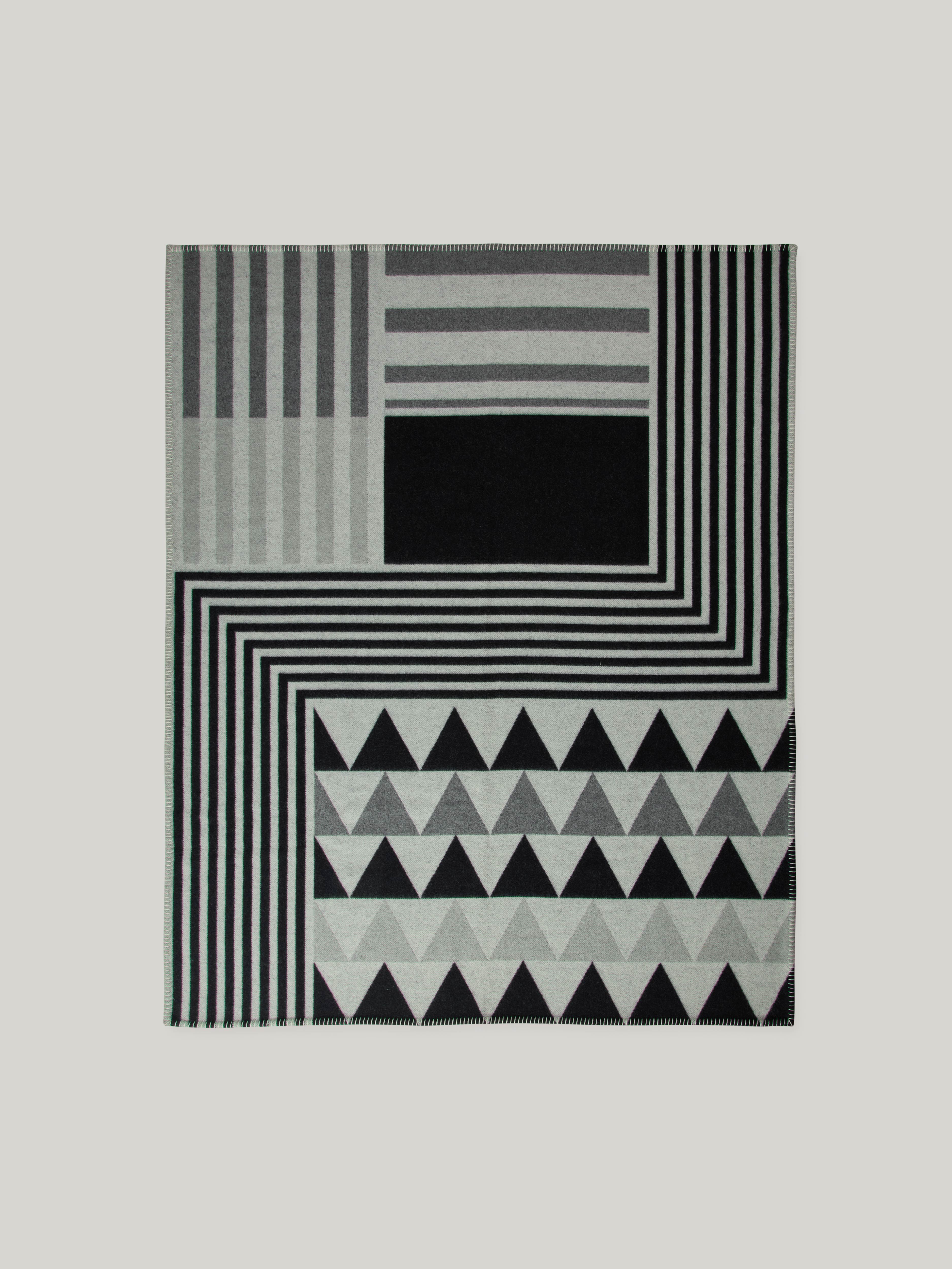 Monochrome Lambswool Cashmere Blanket