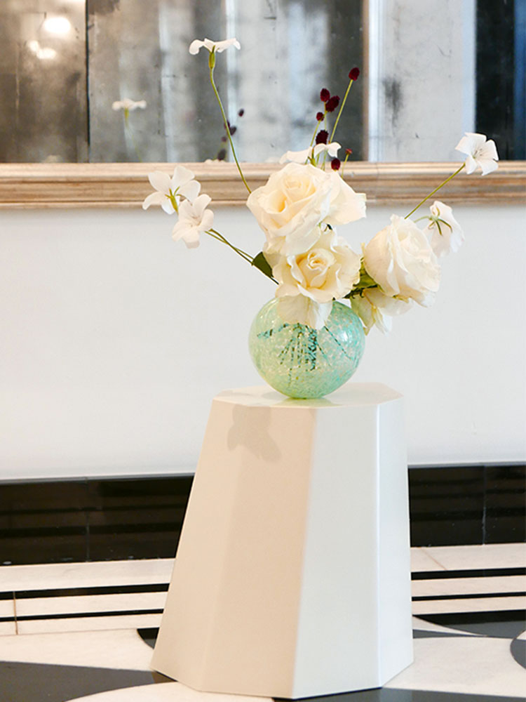 Claridge's x CURIO Jade Dewdrop Vase