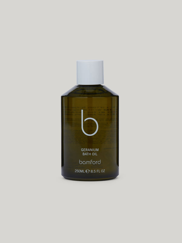 Selected for Claridge's suites, Bamford's geranium scent blends essential oils of Geranium, Lavender, Peppermint and Tonka.