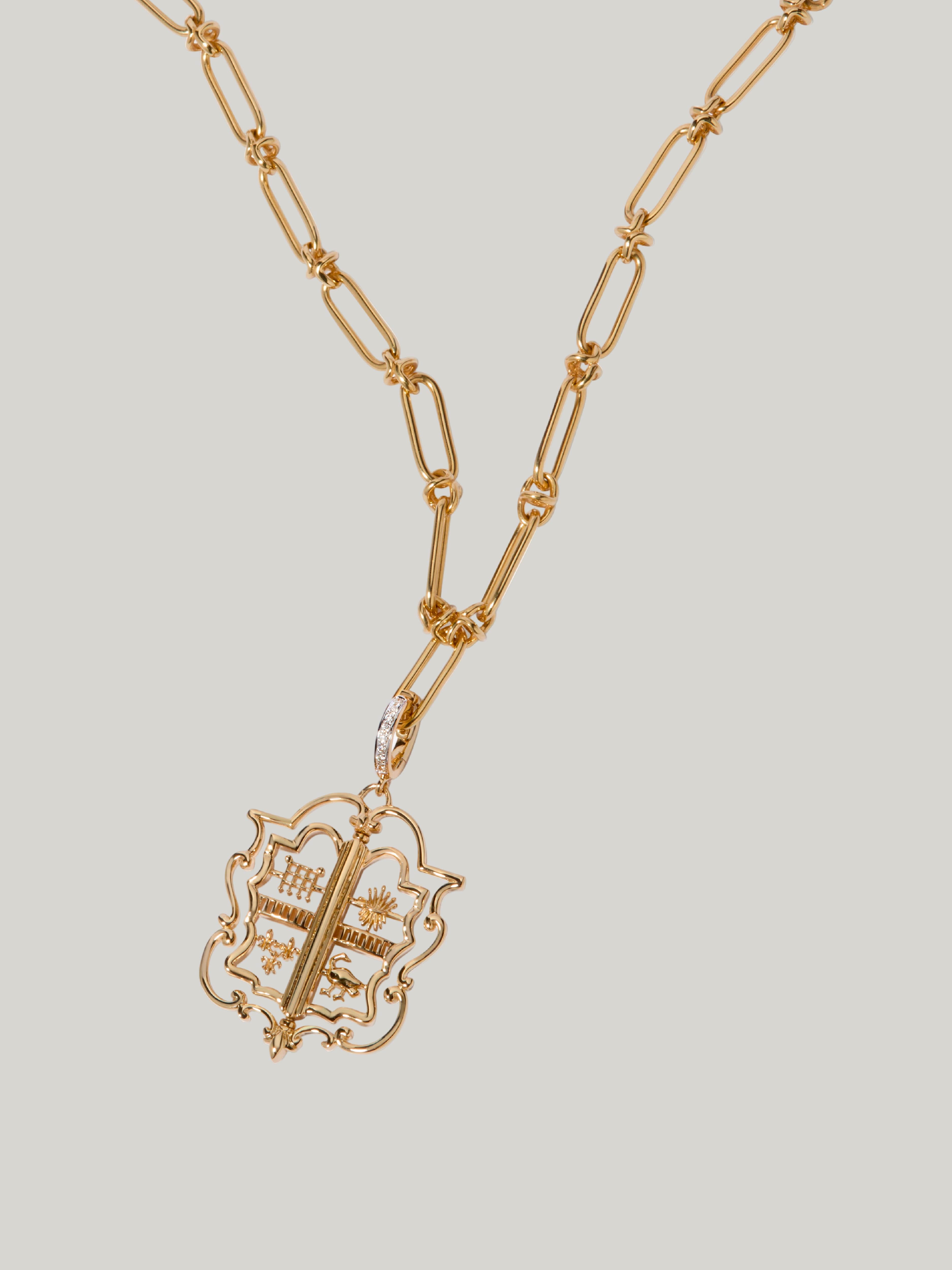 Claridge's x Annoushka Claridge's Spinning Crest Charm Pendant