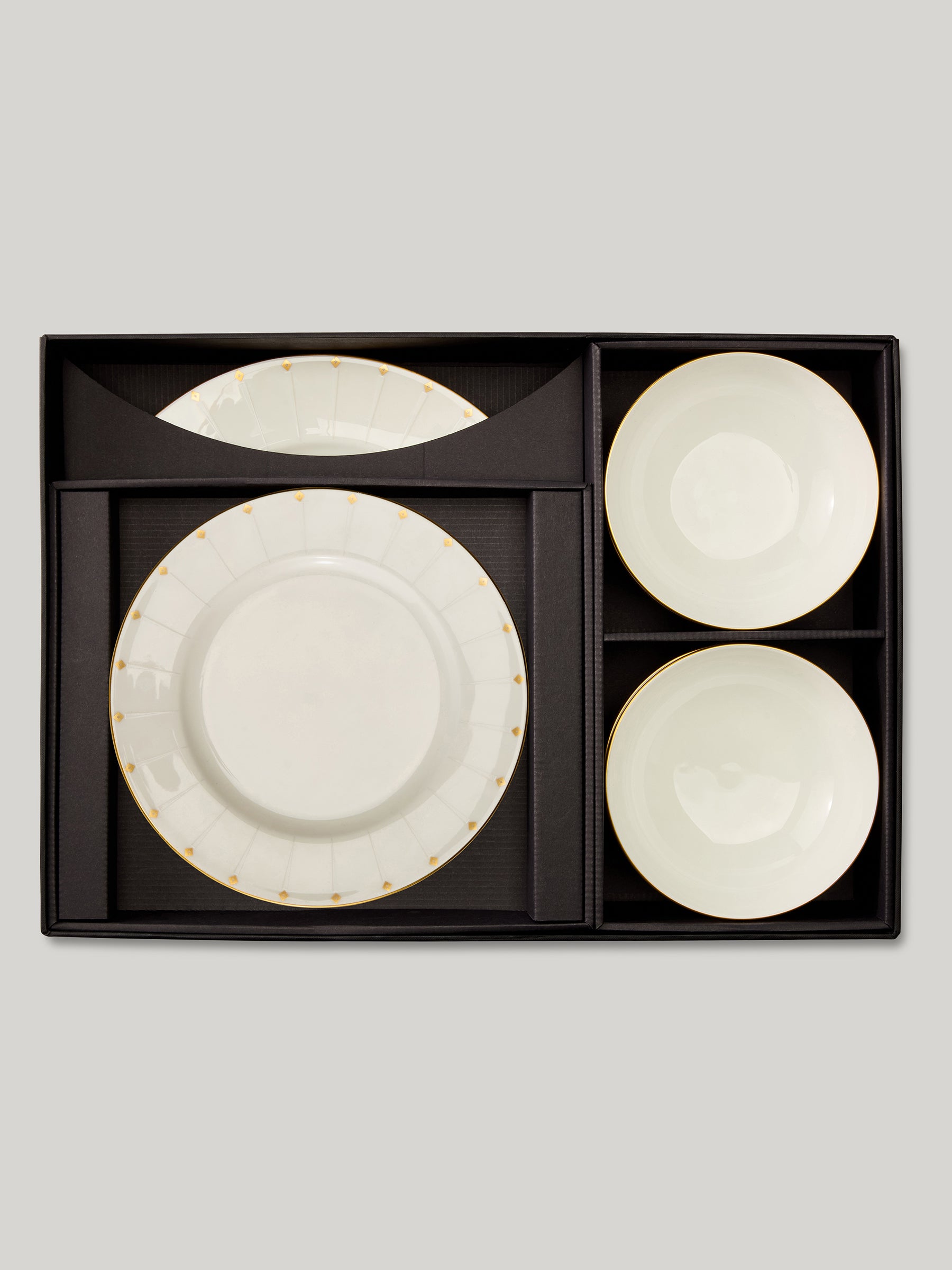 Claridge's Signature Twelve Piece Dinner Set