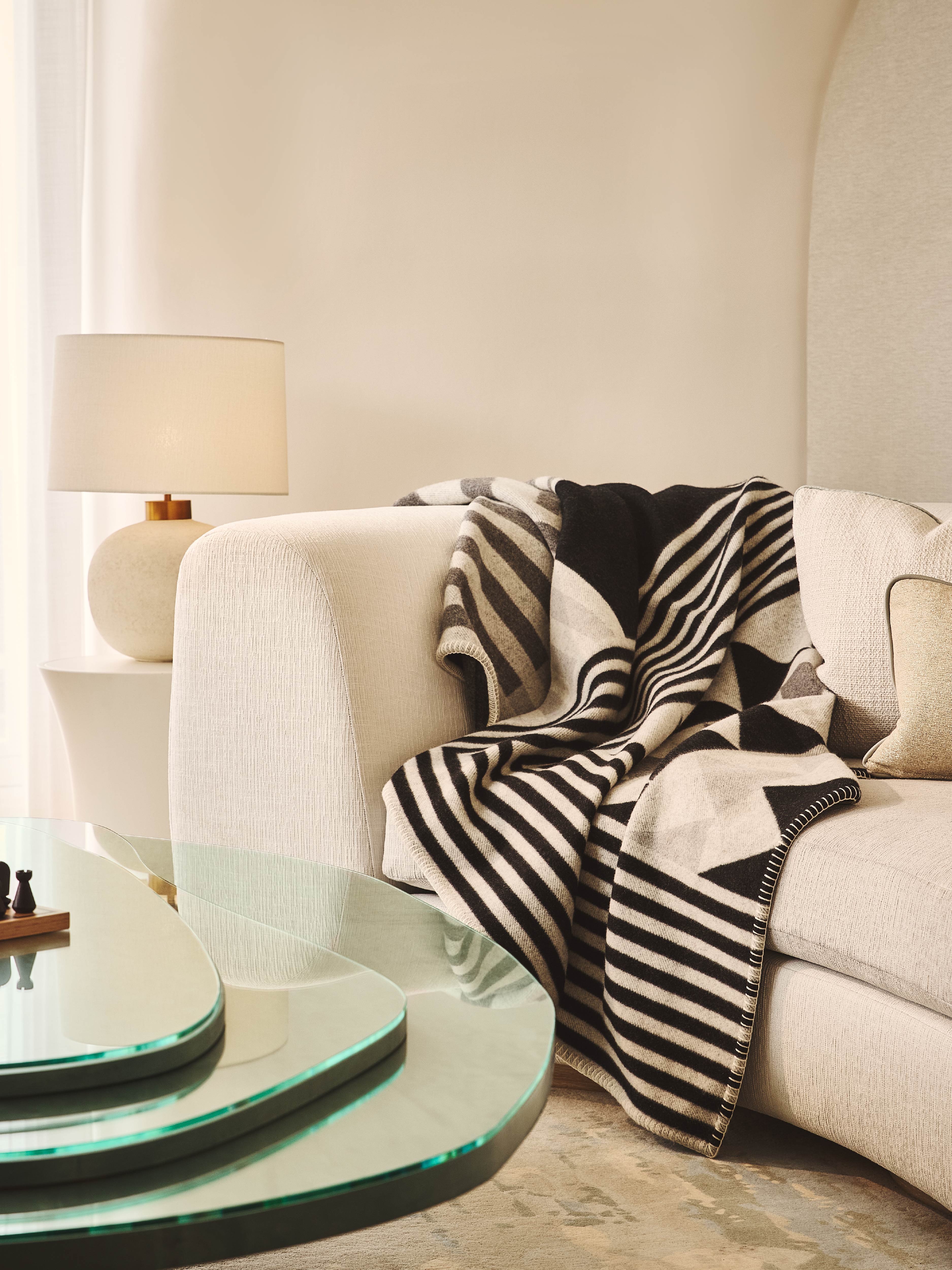 Monochrome Lambswool Cashmere Blanket