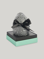 Claridge’s Milk Chocolate Easter Egg (445g)