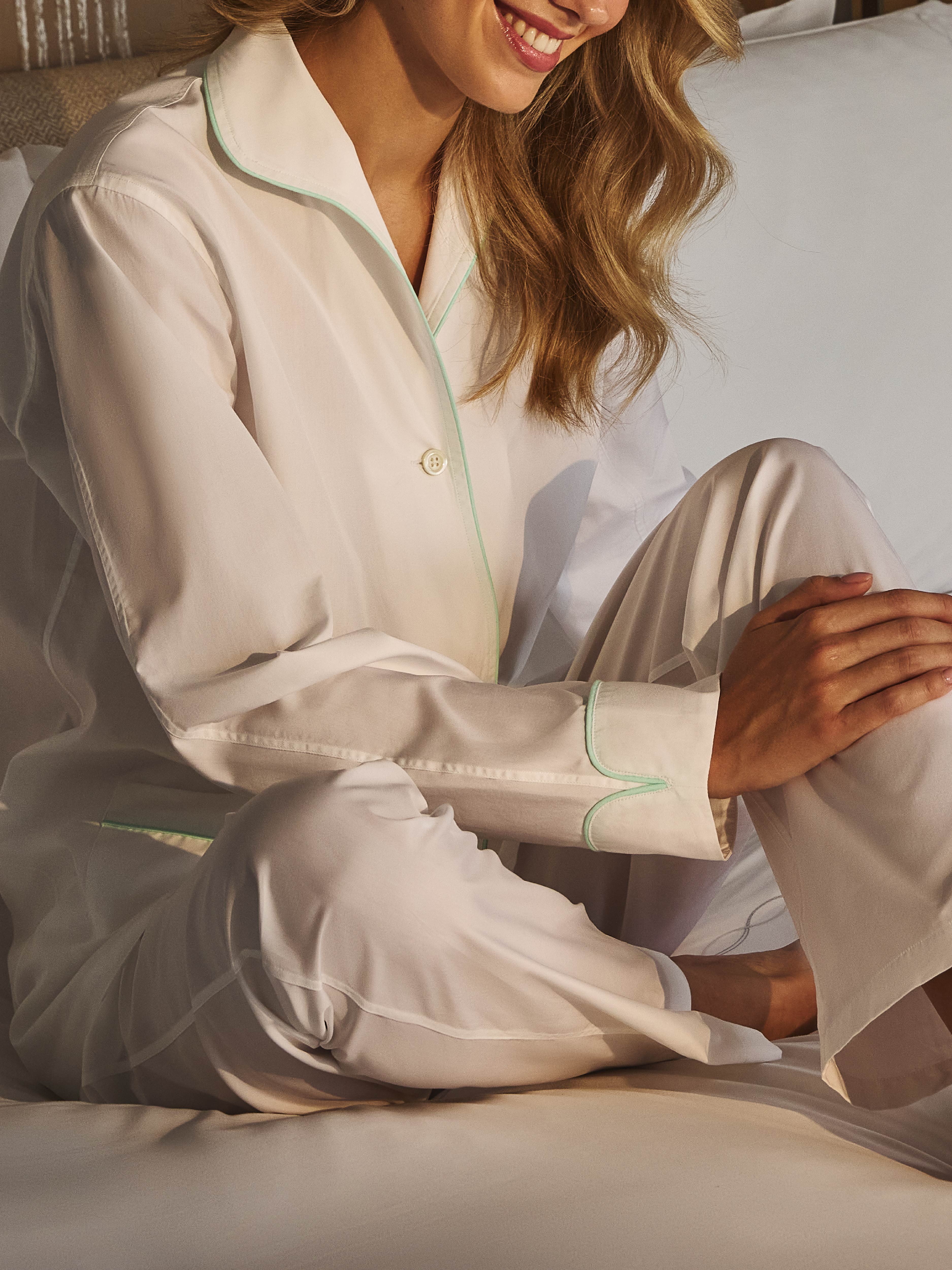 Claridge's x Anderson & Sheppard Women's White Pyjama Set